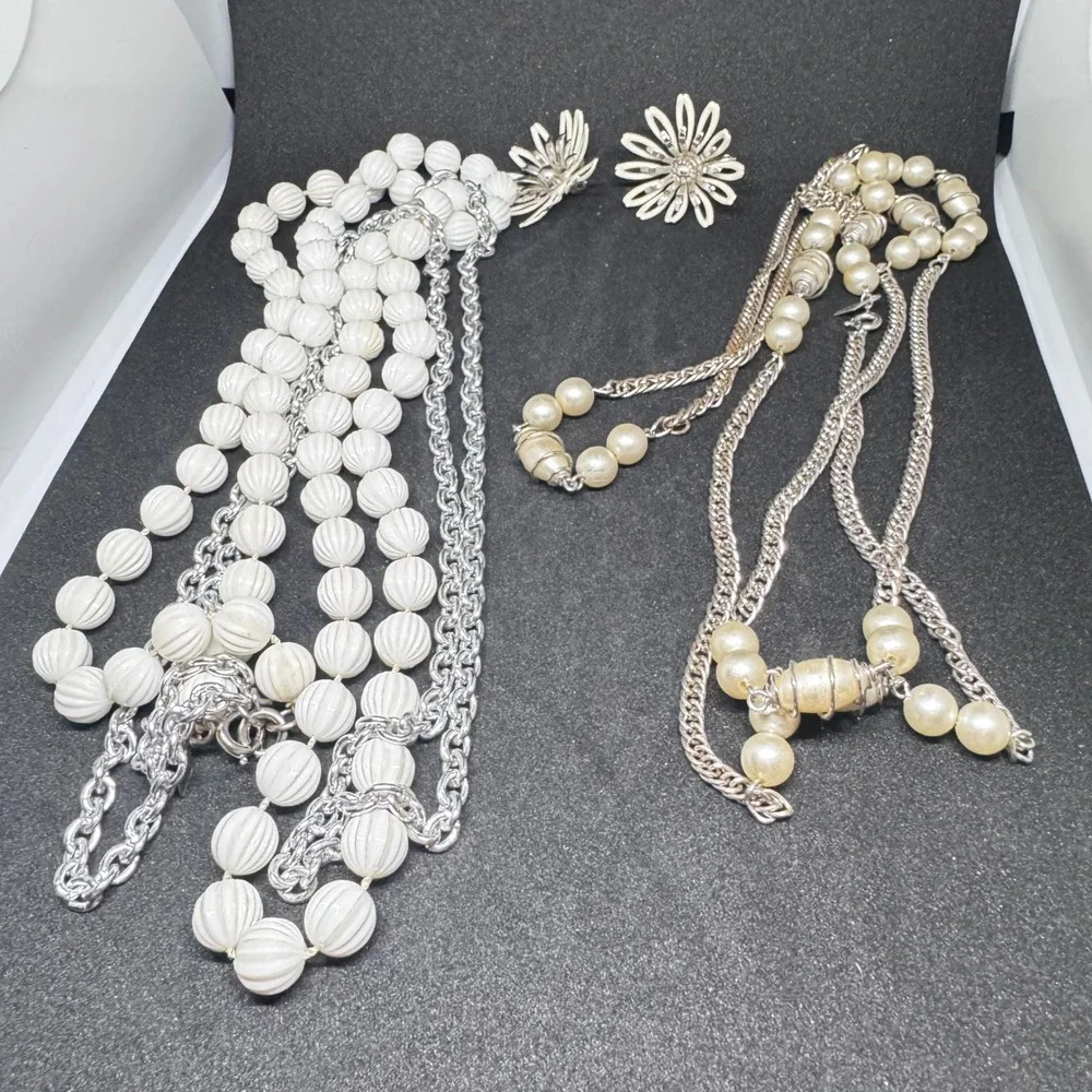 Sarah Coventry 2 Necklace and 1 pair Earring lot Beaded Silver Tone‎ Vintage